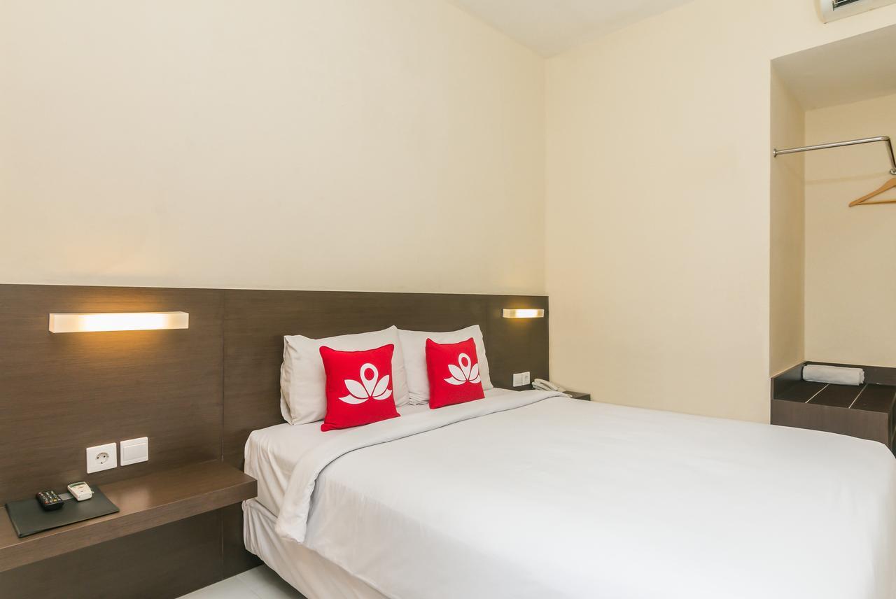 Zen Rooms Legian Sri Laksmi Seminyak Buitenkant foto